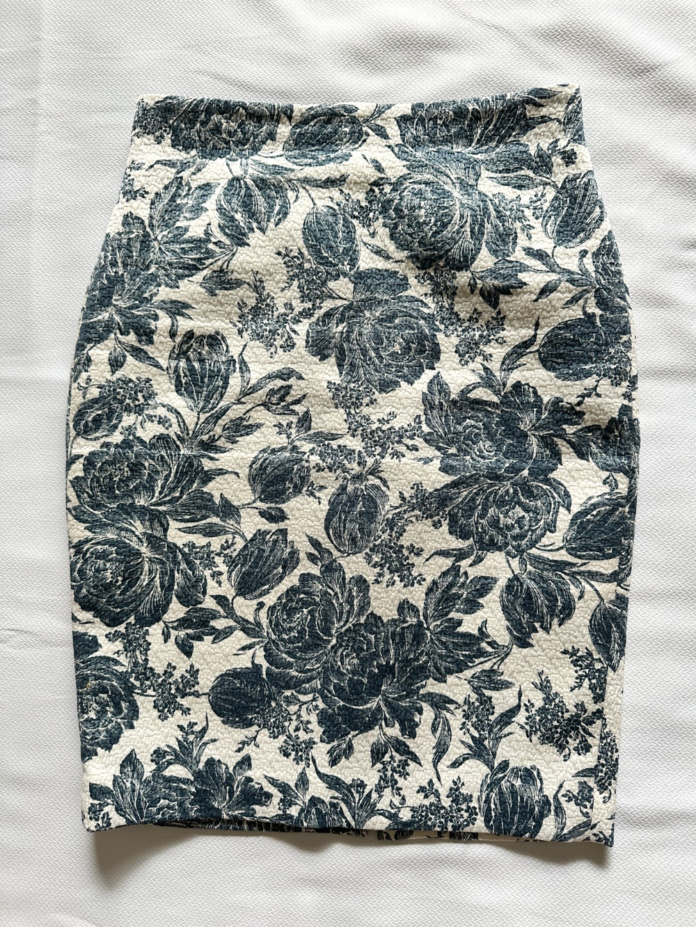 Ann Taylor Womens 0 Jacquard Pencil Skirt Blue Floral Quiet Luxury Fall